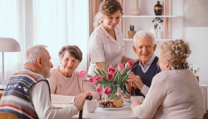 Những lý do nên chọn viện dưỡng lão để người già sinh sống